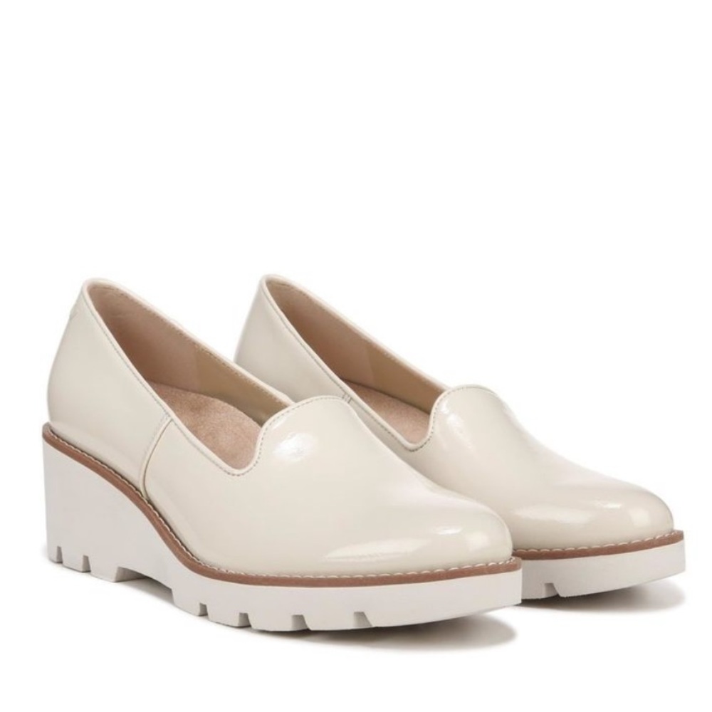 Vionic Women's Aster Willa Wedge Dress Shoe Cream Patent Size 11 A28